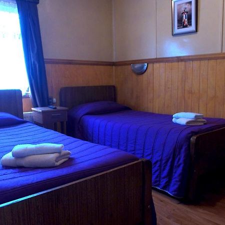Hostal Victoria Punta Arenas Exterior foto